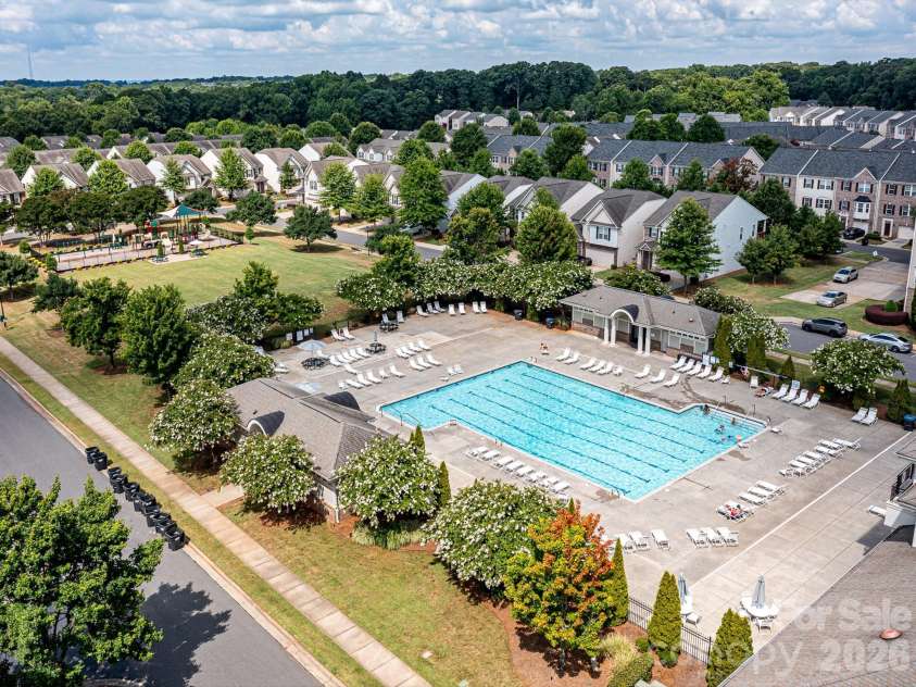 6017 Carrollton Lane, Charlotte, NC 28210.  MLS# CAR4400871, YatesRealty ID 38986. 