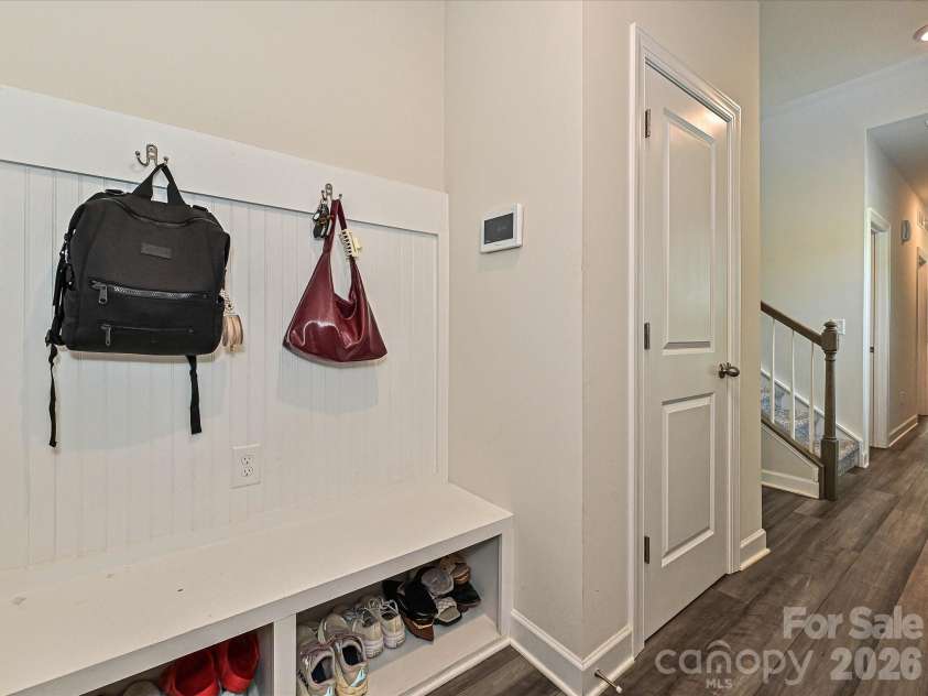 11202 Broadbent Court, Charlotte, NC 28278.  MLS# CAR4370699, YatesRealty ID 38988. Drop Zone