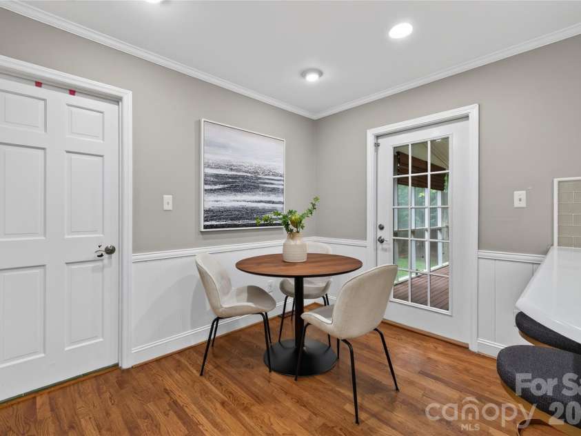 8127 Prince George Road, Charlotte, NC 28210.  MLS# CAR4396240, YatesRealty ID 38989. Breakfast area with deck access