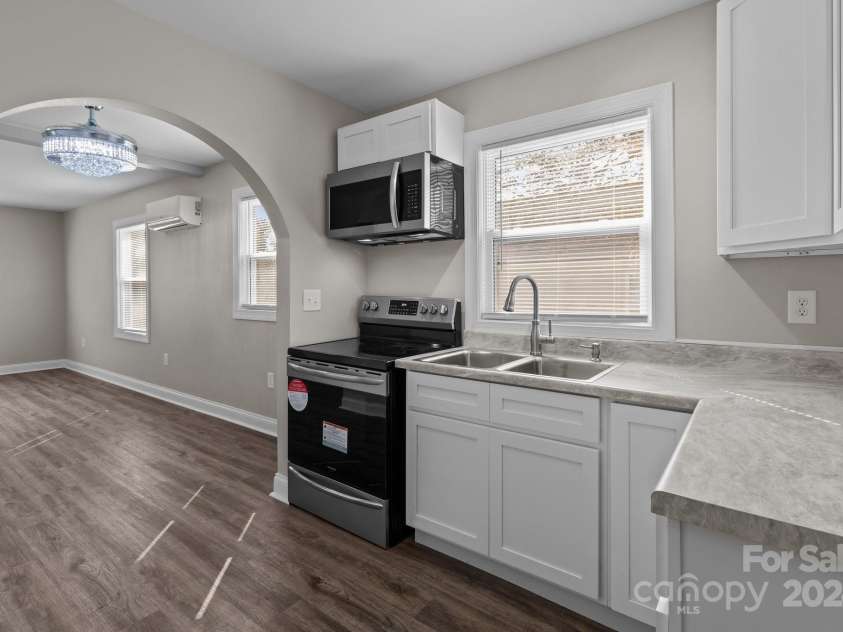 2208 Ridge Avenue, Kannapolis, NC 28023.  MLS# CAR4184006, YatesRealty ID 3899. 