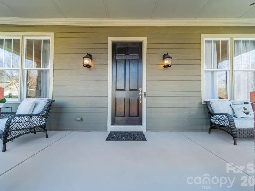 5215 Beacon Court, Fort Mill, SC 29708.  MLS# CAR4341108, YatesRealty ID 3899. 