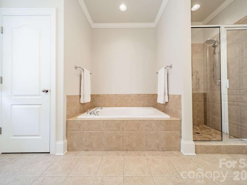 5215 Beacon Court, Fort Mill, SC 29708.  MLS# CAR4341108, YatesRealty ID 3899. 