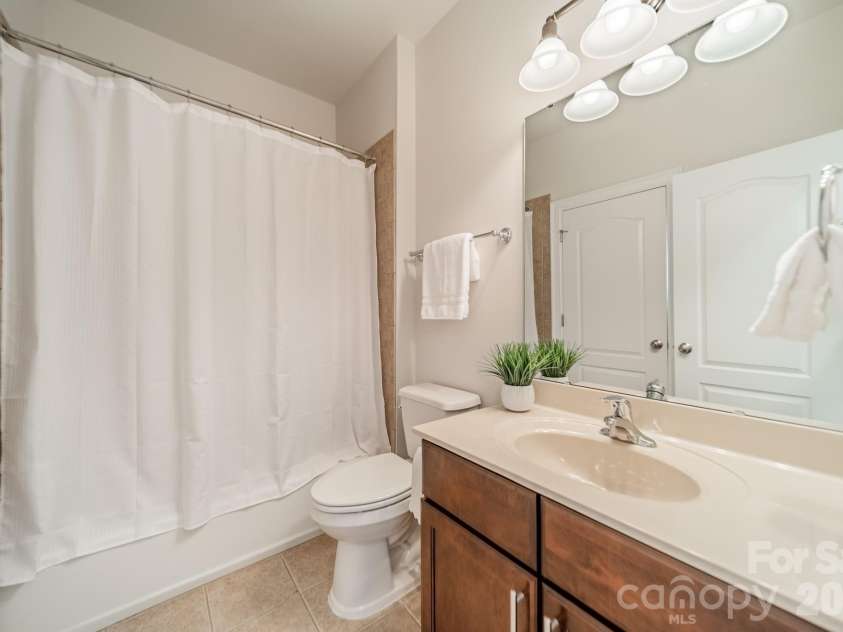 5215 Beacon Court, Fort Mill, SC 29708.  MLS# CAR4341108, YatesRealty ID 3899. 