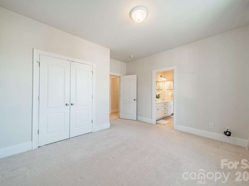 5215 Beacon Court, Fort Mill, SC 29708.  MLS# CAR4341108, YatesRealty ID 3899. 