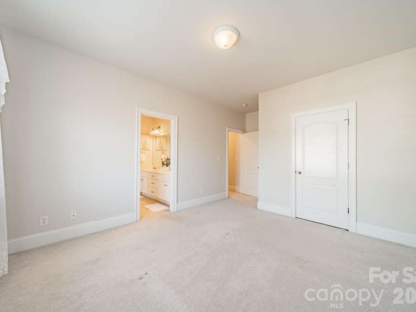 5215 Beacon Court, Fort Mill, SC 29708.  MLS# CAR4341108, YatesRealty ID 3899. 