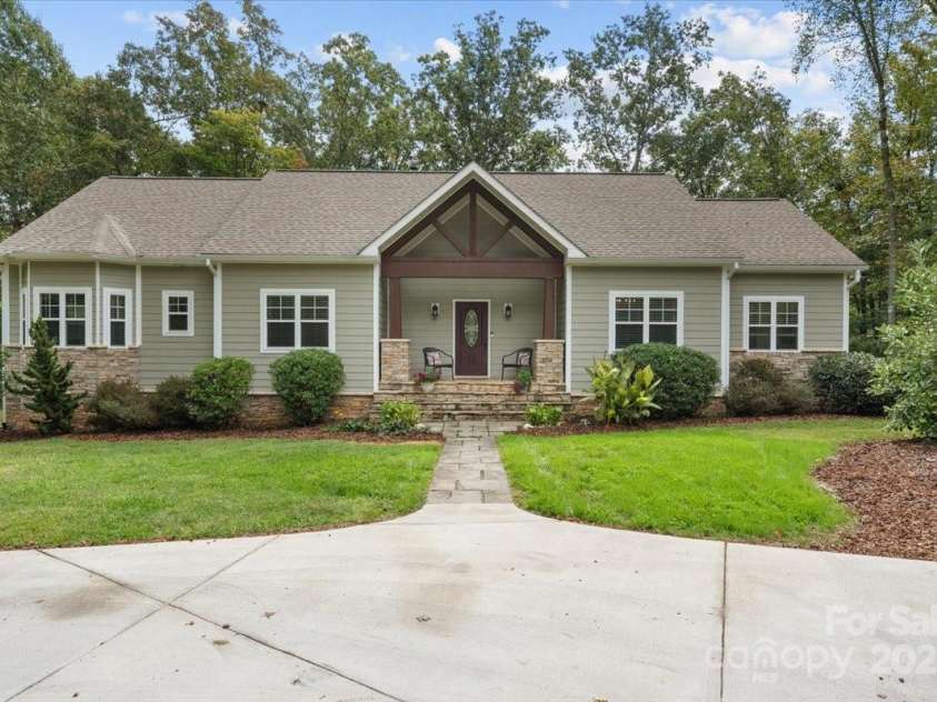 7355 Pisgah Covered Bridge Road, Asheboro, NC 27205.  MLS# CAR4316770, YatesRealty ID 3899. 