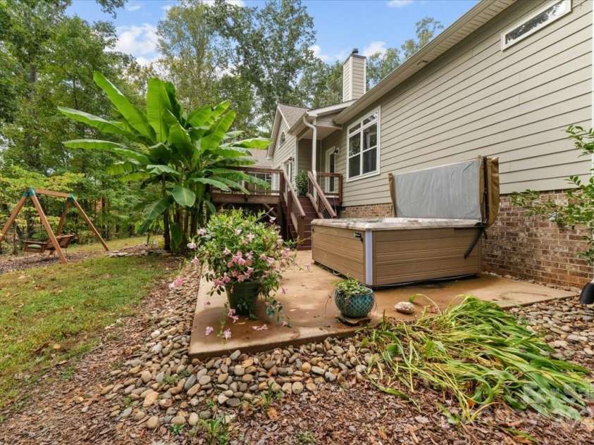 7355 Pisgah Covered Bridge Road, Asheboro, NC 27205.  MLS# CAR4316770, YatesRealty ID 3899. 