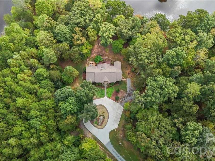 7355 Pisgah Covered Bridge Road, Asheboro, NC 27205.  MLS# CAR4344069, YatesRealty ID 3899. 