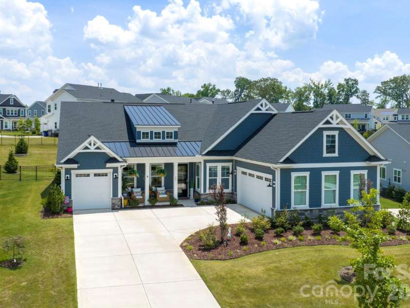 247 Lanyard Lane, Belmont, NC 28012.  MLS# CAR4389103, YatesRealty ID 38991. 
