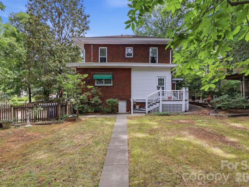 629 Mitchell Avenue, Salisbury, NC 28144.  MLS# CAR4402081, YatesRealty ID 38992. 