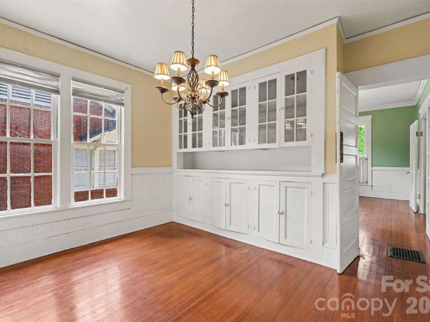 75 Cabarrus Avenue, Concord, NC 28025.  MLS# CAR4406575, YatesRealty ID 38993. Breakfast Room