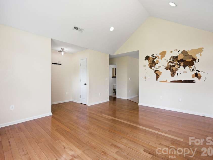 320 Meadowbrook Drive, Canton, NC 28716.  MLS# CAR4402508, YatesRealty ID 38995. 
