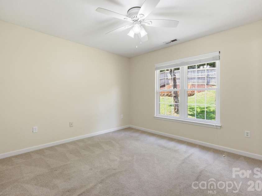 320 Meadowbrook Drive, Canton, NC 28716.  MLS# CAR4402508, YatesRealty ID 38995. 