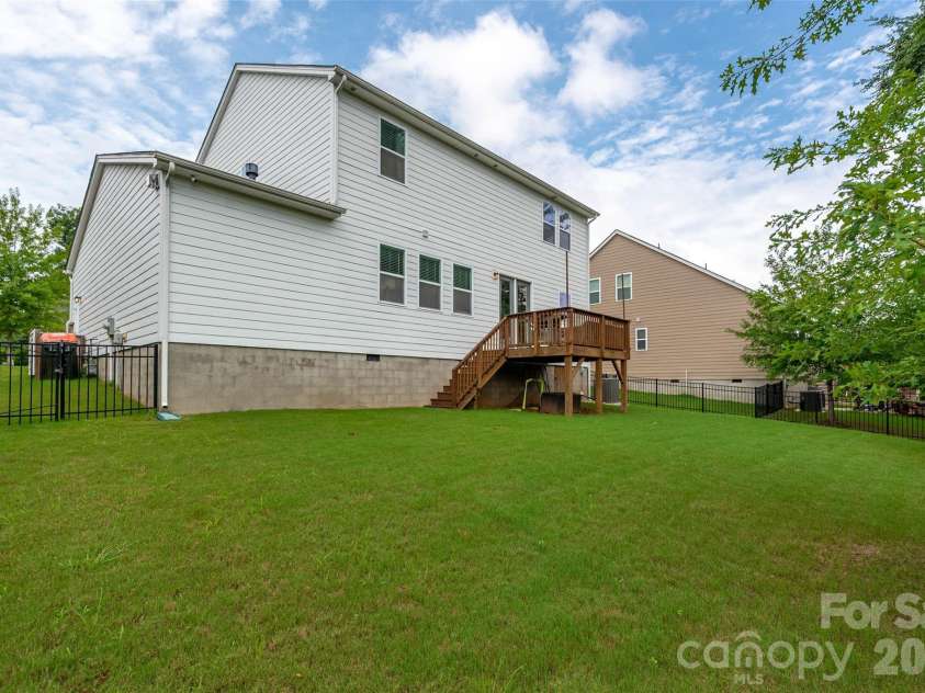 438 Sandbar Point, Clover, SC 29710.  MLS# CAR4403257, YatesRealty ID 38997. 