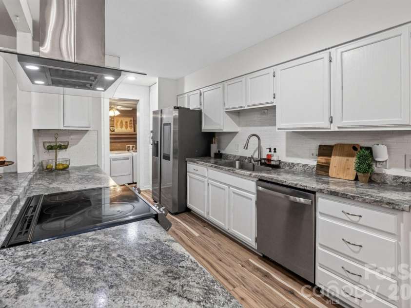 167 Dunlap Loop, Statesville, NC 28625.  MLS# CAR4402563, YatesRealty ID 38998. 