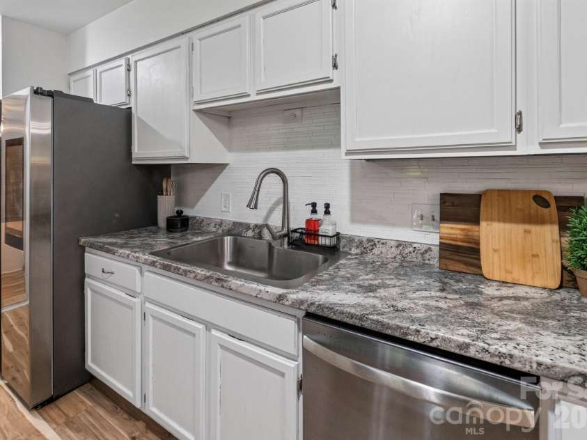 167 Dunlap Loop, Statesville, NC 28625.  MLS# CAR4402563, YatesRealty ID 38998. 