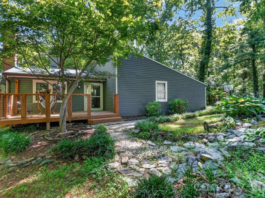 167 Dunlap Loop, Statesville, NC 28625.  MLS# CAR4402563, YatesRealty ID 38998. 