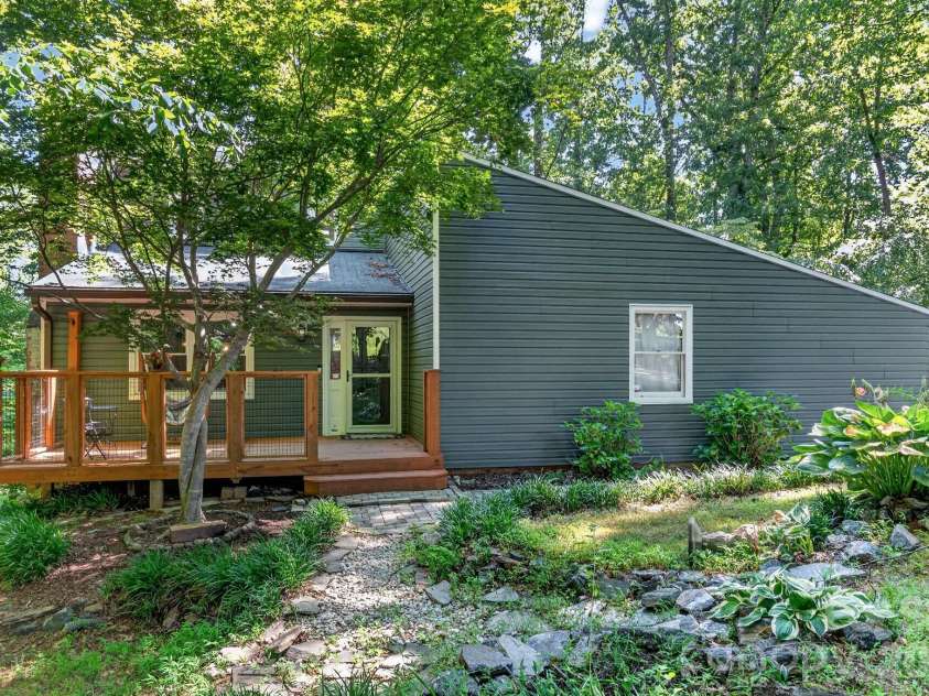 167 Dunlap Loop, Statesville, NC 28625.  MLS# CAR4402563, YatesRealty ID 38998. 