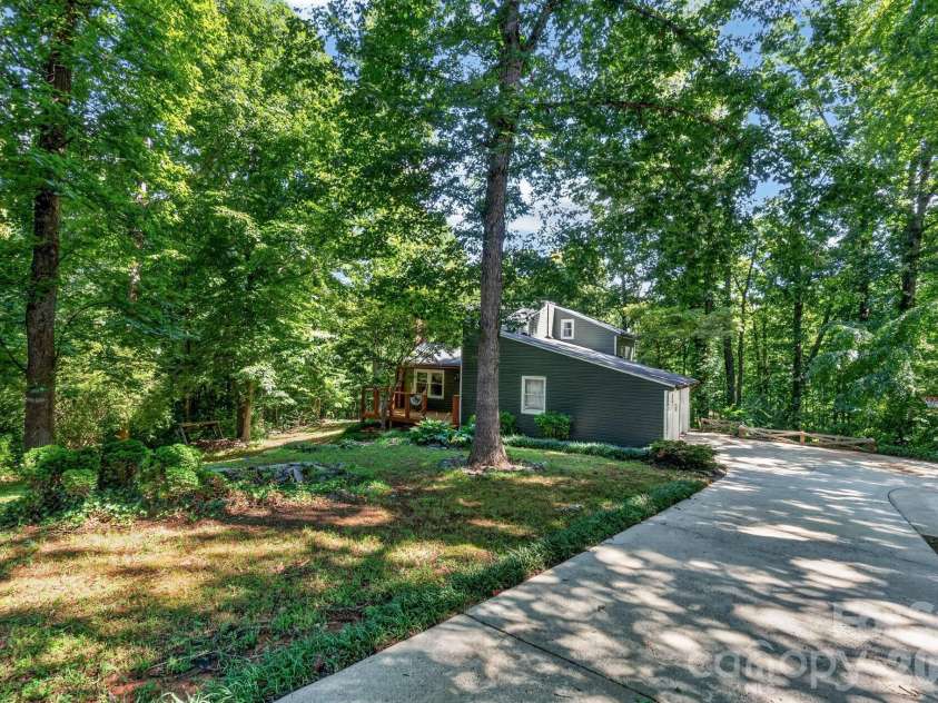 167 Dunlap Loop, Statesville, NC 28625.  MLS# CAR4402563, YatesRealty ID 38998. 