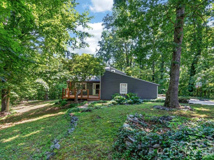 167 Dunlap Loop, Statesville, NC 28625.  MLS# CAR4402563, YatesRealty ID 38998. 