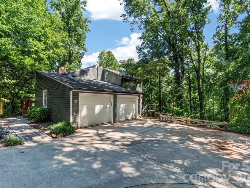 167 Dunlap Loop, Statesville, NC 28625.  MLS# CAR4402563, YatesRealty ID 38998. 