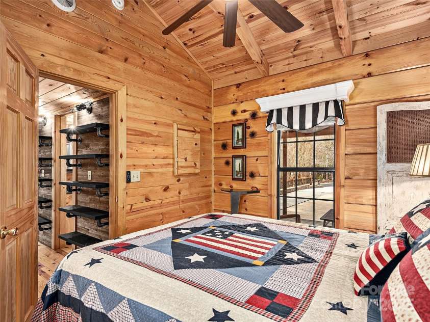 30 Boulder Drive, Lake Toxaway, NC 28747.  MLS# CAR4298813, YatesRealty ID 39. 