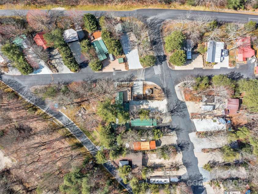 30 Boulder Drive, Lake Toxaway, NC 28747.  MLS# CAR4298813, YatesRealty ID 39. 