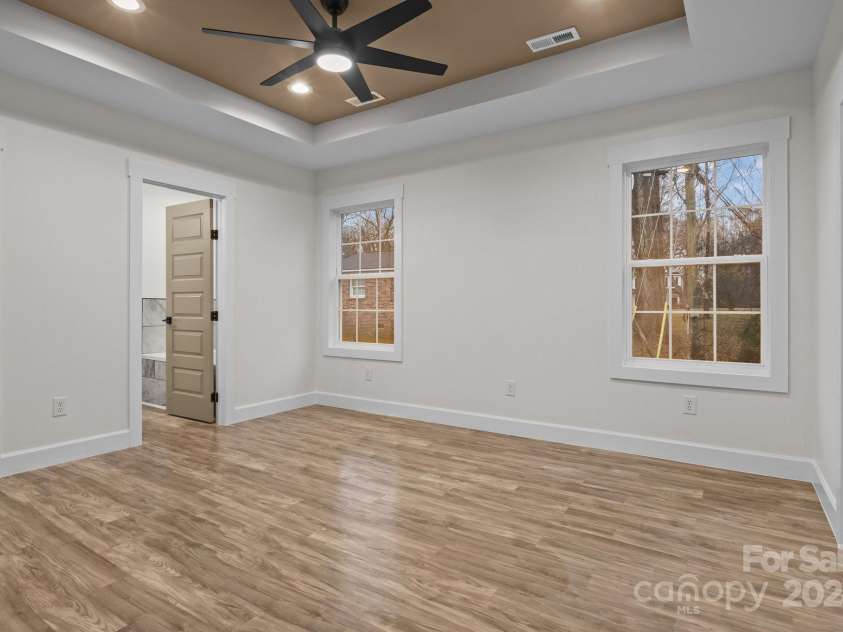 305 Washington Street, York, SC 29745.  MLS# CAR4209666, YatesRealty ID 390. Primary bedroom