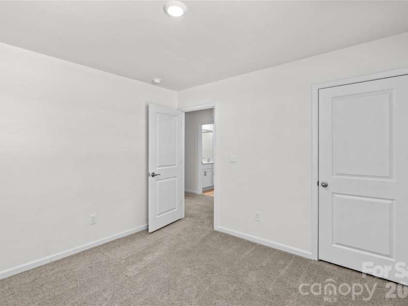 136 Sycamore Springs Drive, Statesville, NC 28677.  MLS# CAR4344983, YatesRealty ID 3900. 