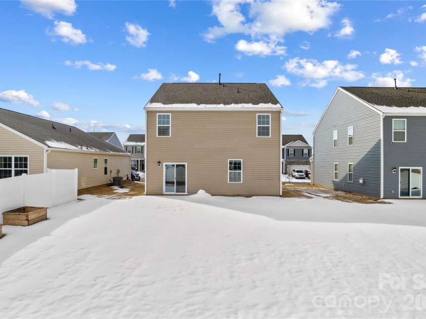 136 Sycamore Springs Drive, Statesville, NC 28677.  MLS# CAR4344983, YatesRealty ID 3900. 