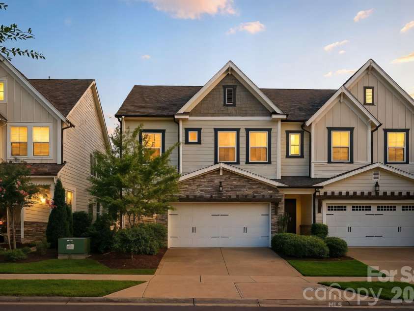 521 Belton Street, Charlotte, NC 28209.  MLS# CAR4291273, YatesRealty ID 3900. 