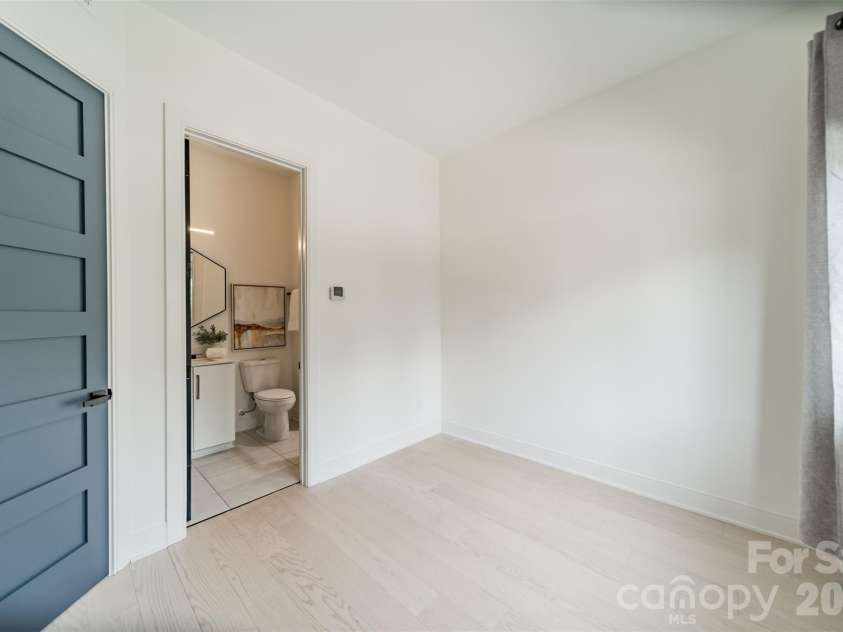 3305 Spencer Street, Charlotte, NC 28205.  MLS# CAR4396117, YatesRealty ID 39000. Bedroom Suite
