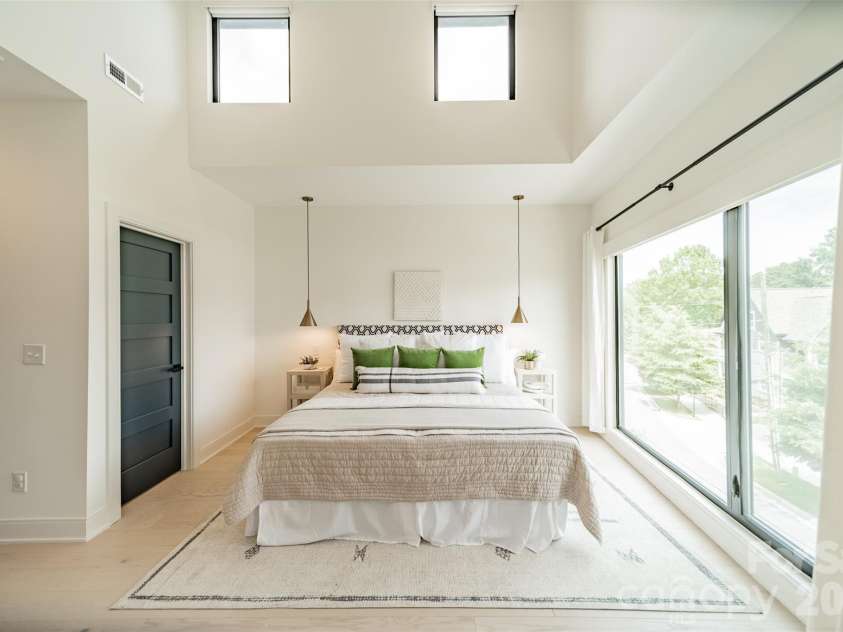 3305 Spencer Street, Charlotte, NC 28205.  MLS# CAR4396117, YatesRealty ID 39000. Primary Suite