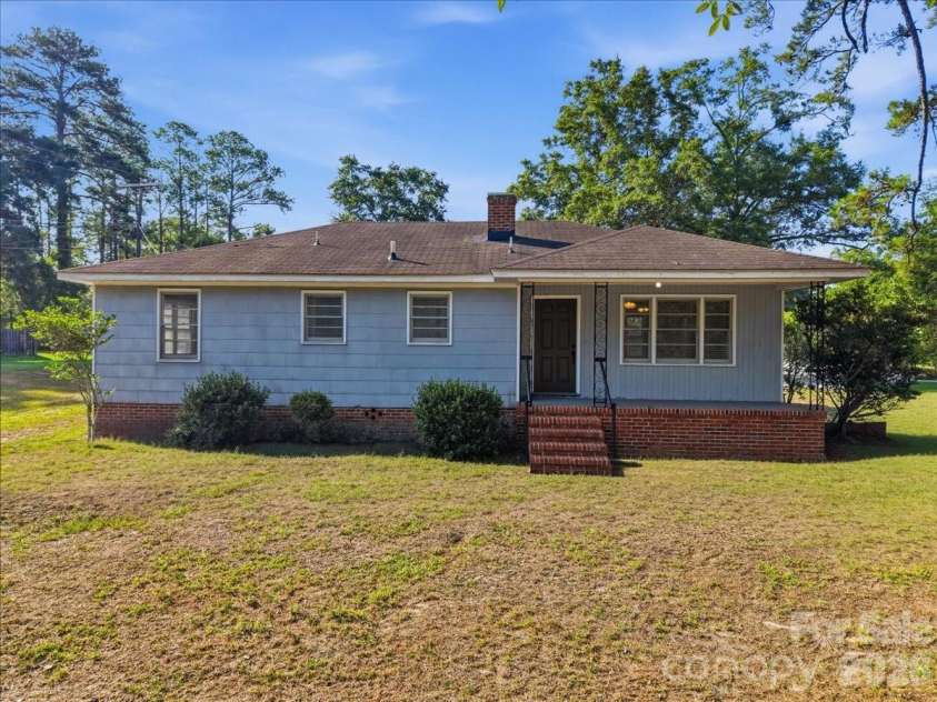 310 Varn Street, Walterboro, SC 29488.  MLS# CAR4405619, YatesRealty ID 39003. 