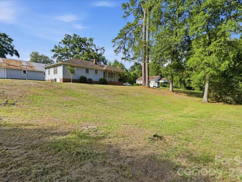 310 Varn Street, Walterboro, SC 29488.  MLS# CAR4405619, YatesRealty ID 39003. 