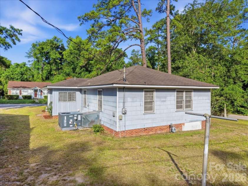 310 Varn Street, Walterboro, SC 29488.  MLS# CAR4405619, YatesRealty ID 39003. 
