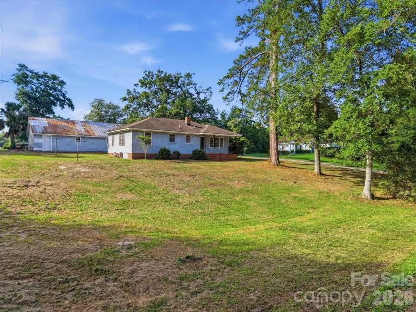 310 Varn Street, Walterboro, SC 29488.  MLS# CAR4405619, YatesRealty ID 39003. 