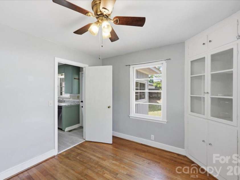 310 Varn Street, Walterboro, SC 29488.  MLS# CAR4405619, YatesRealty ID 39003. 