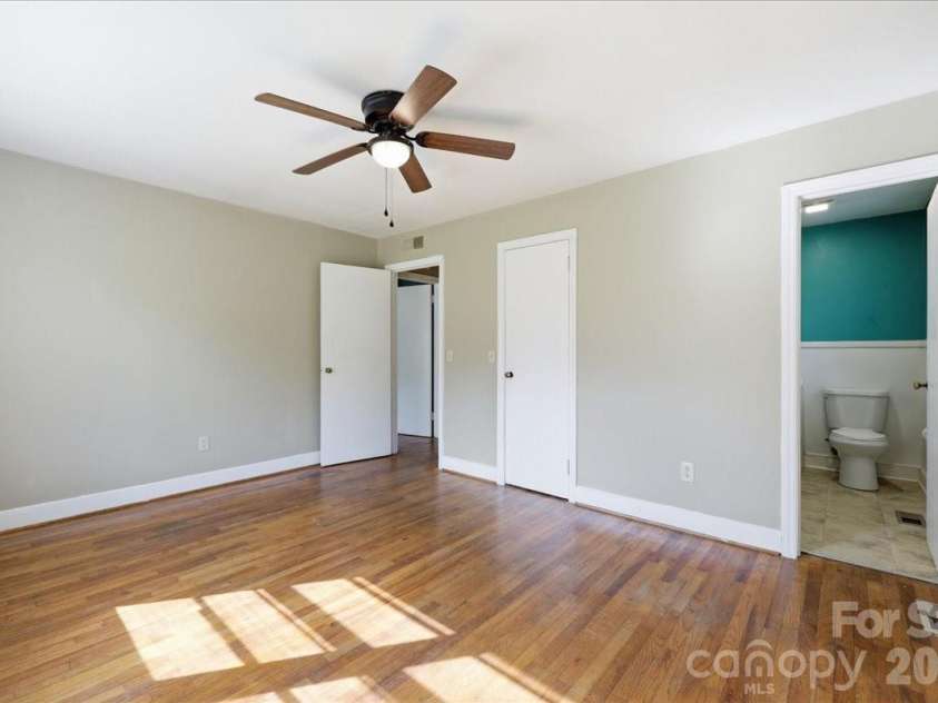 310 Varn Street, Walterboro, SC 29488.  MLS# CAR4405619, YatesRealty ID 39003. 