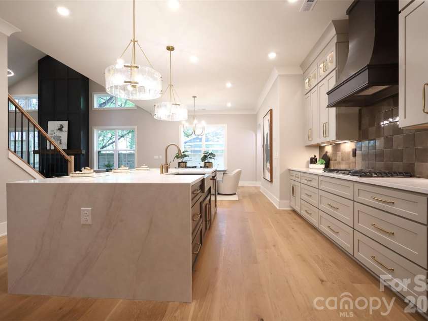 442 Sylvania Avenue, Charlotte, NC 28206.  MLS# CAR4381859, YatesRealty ID 39004. 