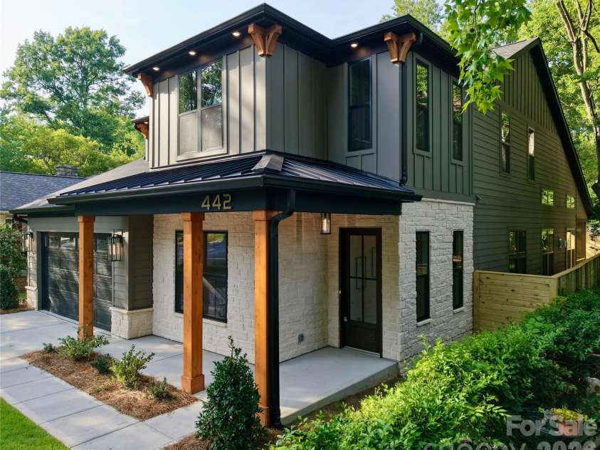 442 Sylvania Avenue, Charlotte, NC 28206.  MLS# CAR4381859, YatesRealty ID 39004. 