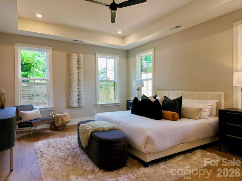 442 Sylvania Avenue, Charlotte, NC 28206.  MLS# CAR4381859, YatesRealty ID 39004. 