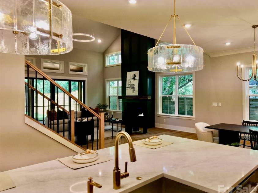 442 Sylvania Avenue, Charlotte, NC 28206.  MLS# CAR4381859, YatesRealty ID 39004. 