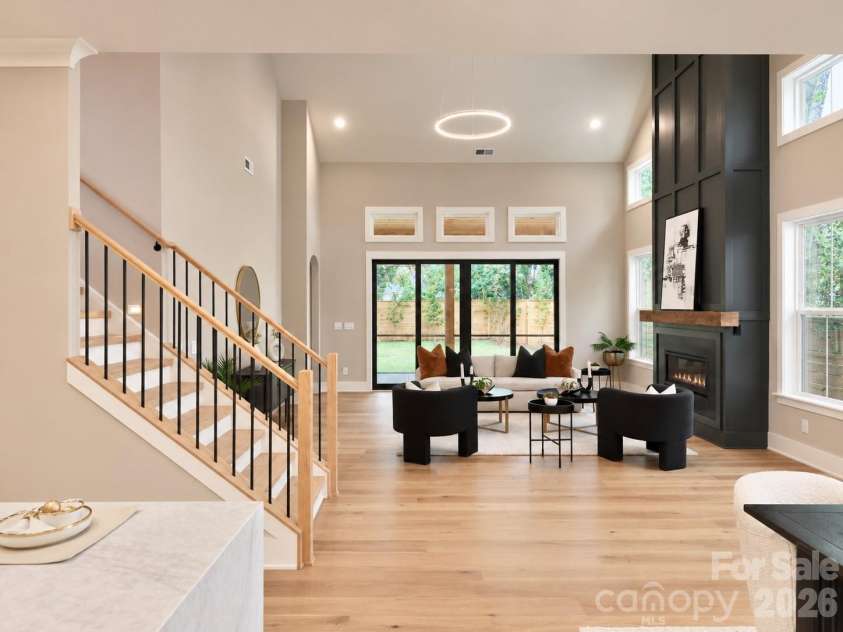 442 Sylvania Avenue, Charlotte, NC 28206.  MLS# CAR4381859, YatesRealty ID 39004. 