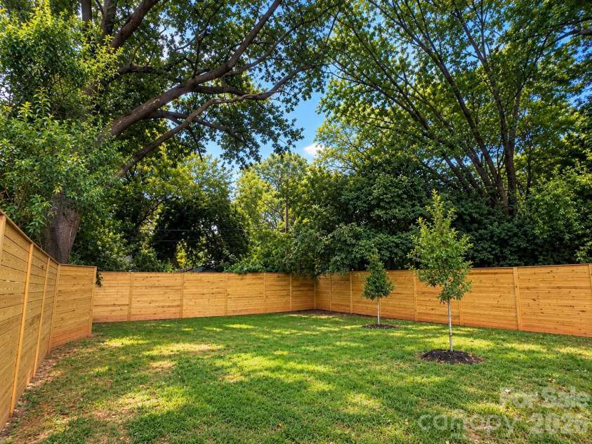 442 Sylvania Avenue, Charlotte, NC 28206.  MLS# CAR4381859, YatesRealty ID 39004. 