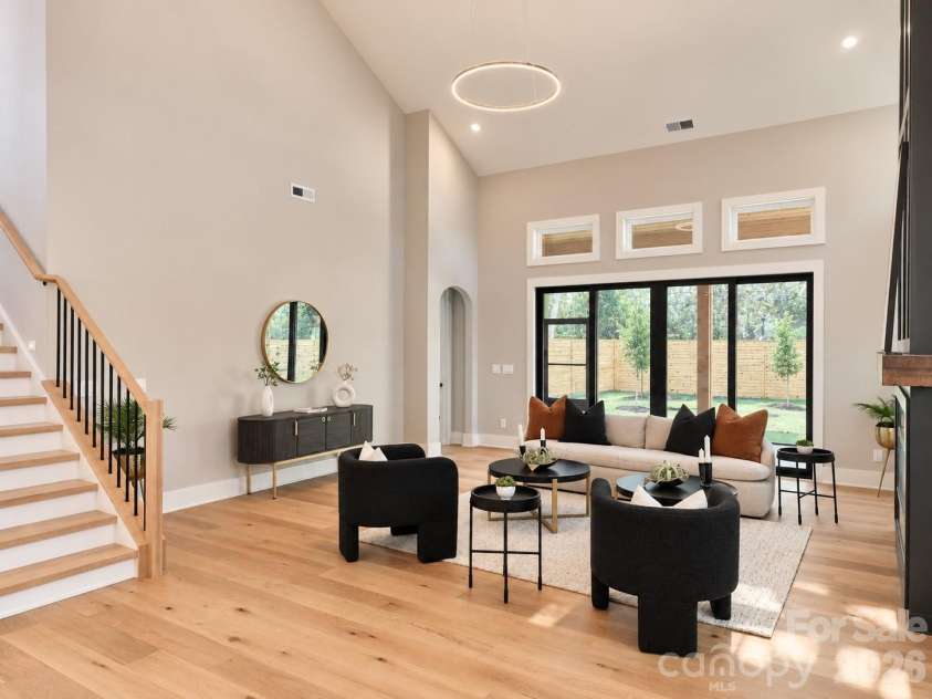 442 Sylvania Avenue, Charlotte, NC 28206.  MLS# CAR4381859, YatesRealty ID 39004. Large sliding glass doors
