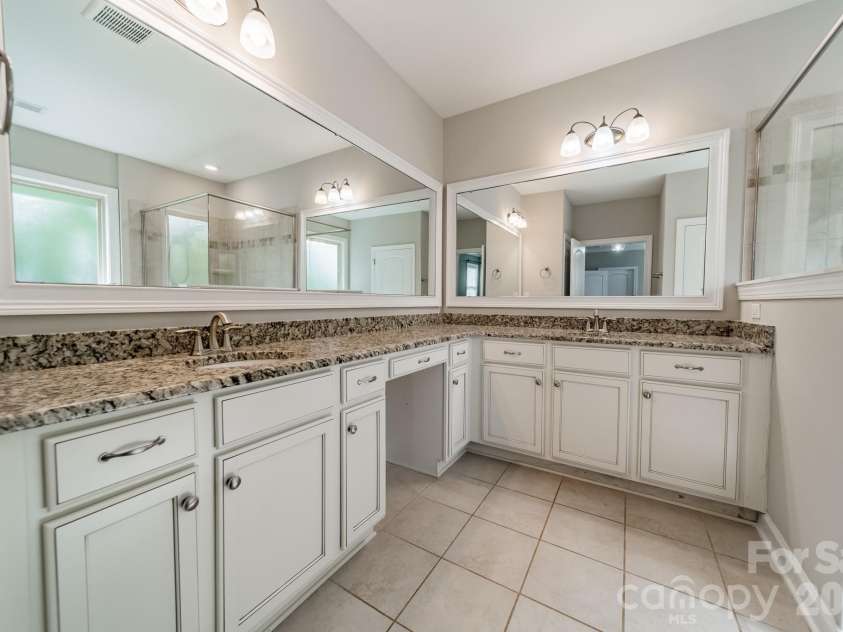 410 Kensington Park Way, Waxhaw, NC 28173.  MLS# CAR4397760, YatesRealty ID 39005. 