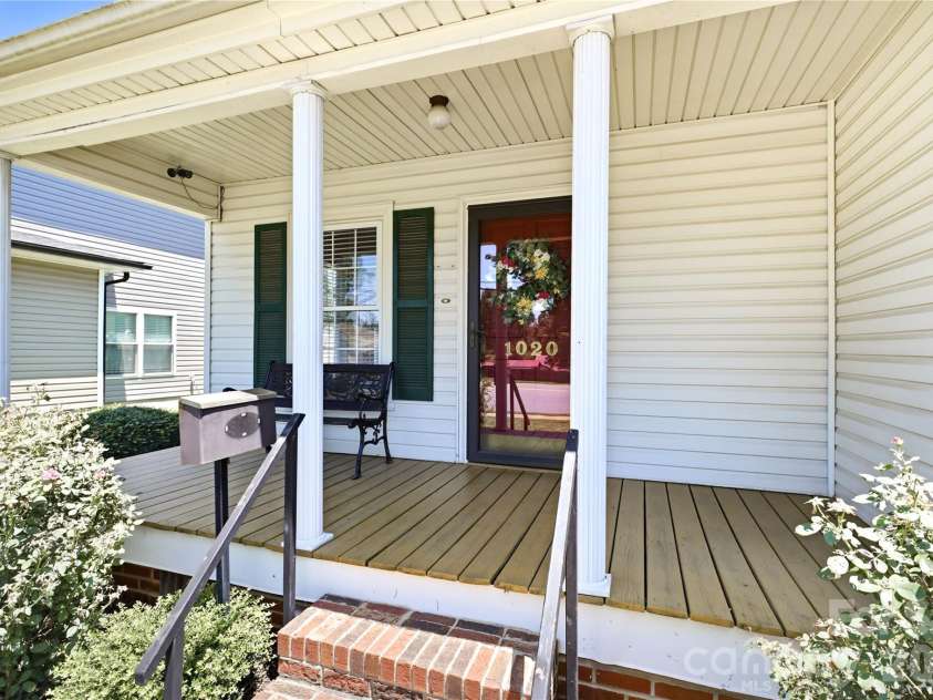 1020 C Street, Kannapolis, NC 28081.  MLS# CAR4404882, YatesRealty ID 39007. 