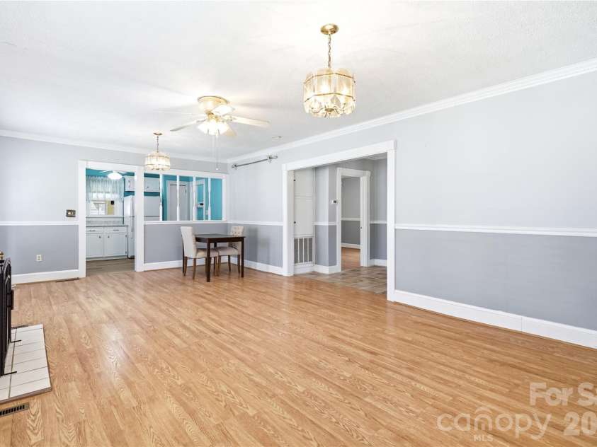 1020 C Street, Kannapolis, NC 28081.  MLS# CAR4404882, YatesRealty ID 39007. 