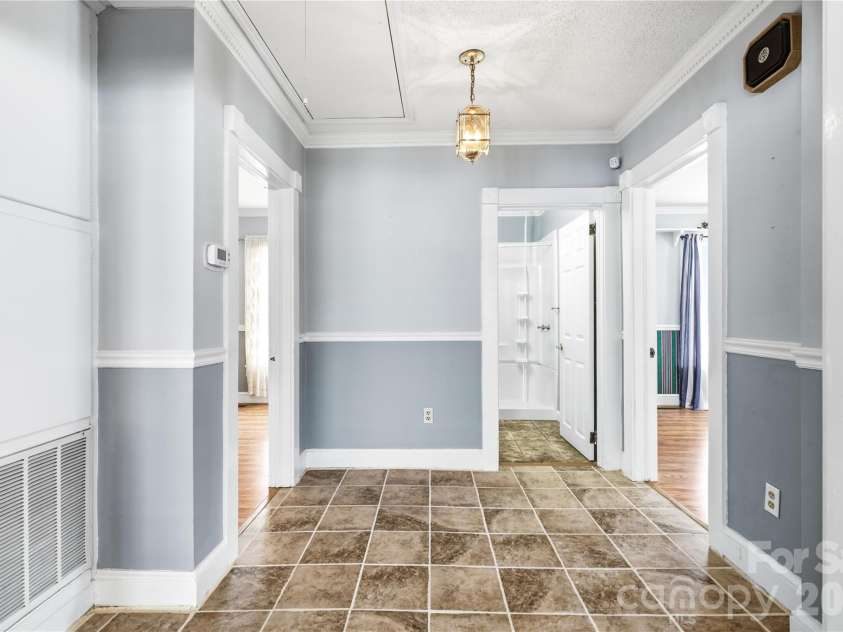 1020 C Street, Kannapolis, NC 28081.  MLS# CAR4404882, YatesRealty ID 39007. 
